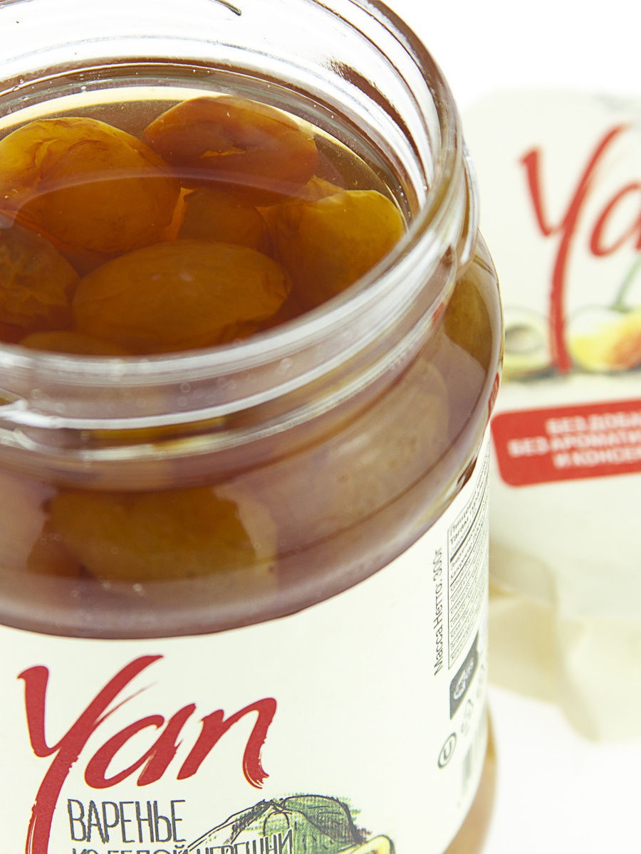 weisse-Kirschen_YAN 300g KONFITÜRE WEISSKIRSCHEN in ZUCKERSIRUP NACH ARMENISCHER ART БЕЛАЯ ЧЕРЕШНЯ В САХАРНОМ С