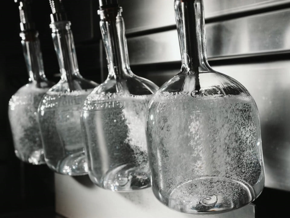 2,0 Liter Riga's Samogon Alc.43% Vol. Honigdestillat Honig Typ MOONSHINE САМОГОН РИЖСКИЙ