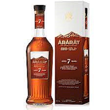 0,5L ARARAT Brandy 7* im Karton alc. 40% // Арарат бренди 7 летний 40° 0,5L ARARAT Brandy 7* im Karton alc. 40% // Арарат бренди 7 летний 40°